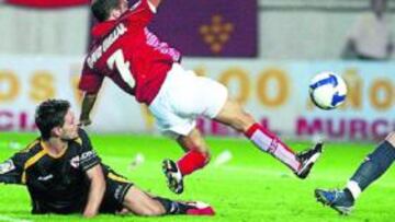 <b>SUFRIDO TRIUNFO. </b>El Murcia acabó pidiendo la hora.