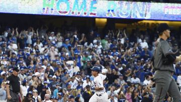 Los home runs fueron la t&oacute;nica habitual en la actuaci&oacute;n de Zack Greinke en el Dodger Stadium.