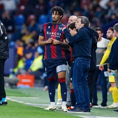 Felipe moldea a Fabrício con el ejemplo de Vinicius