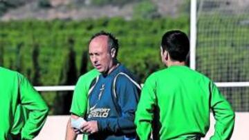 <b>CONCIENCIADOS. </b>'Tintín' Márquez ha hecho un especial hincapié en mentalizar a la defensa.