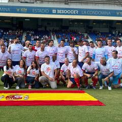 El emotivo saque de honor en el ‘Partido de Leyendas’