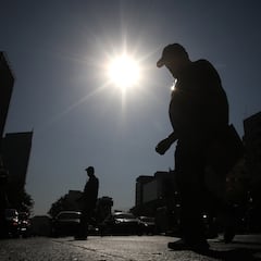 Anuncian fenómeno extremo en 10 regiones de Chile: hasta 36° grados de temperatura y 70 mm de lluvia caída