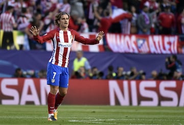 Ahora parece barato. El Atleti desembolsó 30 millones en 2014 por el extremo de la Real Sociedad. Simeone le preparó para desempeñarse como delantero y aunque le costó más de tres meses hacerse con la titularidad, ya es la estrella del equipo.