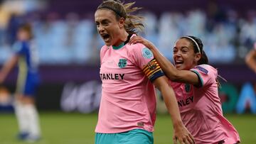 Alexia Putellas y Aitana durante la final de la Champions.