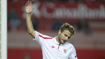 Ciro Immobile celebra un gol con el Sevilla.