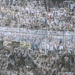 La grada blanca del Camp Nou, pone en el punto de mira la reventa de entradas.