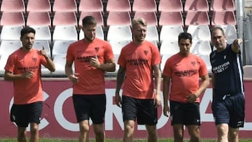 Navas, Vaclik, Kjaer y Ben Yedder.