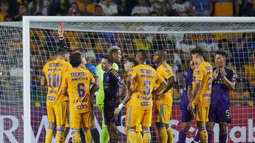 Referee Mario Escobar of Guatemala shows red card to Andre-Pierre Gignac of Tigres during the game Tigres UANL (MEX) vs Orlando City (USA), corresponding to Round of 16 first leg match of the 2022 Scotiabank Concacaf Champions League, at Universitario Stadium, on March 07, 2023.
<br><br>
Arbitro Mario Escobar de Guatemala muestra tarjeta roja a Andre-Pierre Gignac de Tigres durante el partido Tigres UANL (MEX) vs Orlando City (USA), correspondiente al partido de Ida de octavos de final de la Liga de Campeones Scotiabank Concacaf 2022, en el Estadio Universitario, el 07 de Marzo de 2023.