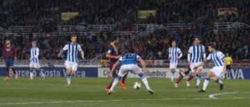 1-1. Montoya en el gol del empate de Messi.