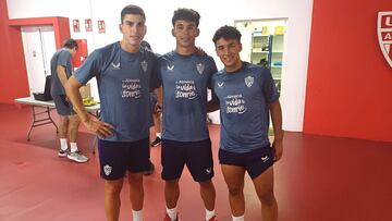 De izquierda a derecha René, Marcos Peña y Valen.