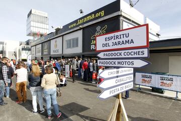 La mayor cita del motor histórico que se celebra en nuestro país conmemora sus 50 años con diversas actividades y exposiciones de motos y coches de todas las épocas.