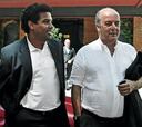 Ronaldinho negoció ayer con el Milán en Barcelona