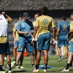 Las Palmas ayuda a la Isla Bonita