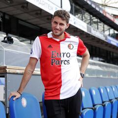 Feyenoord no tiene, por ahora, ofertas por Santiago Giménez