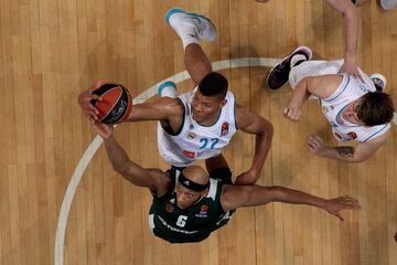 Tavares y Adreian Payne.