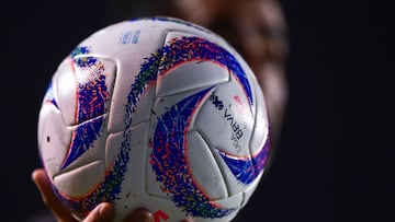 Official Ball Voit Tempest during the game Atletico San Luis vs Leon, corresponding to Play In of the Torneo Apertura 2023 of the Liga BBVA MX, at Alfonso Lastras Stadium, on November 23, 2023.
<br><br>
Balon Oficial tempest durante el partido Atletico San Luis vs Leon, correspondiente al Play In del Torneo Apertura 2023 de la Liga BBVA MX, en el Estadio Alfonso Lastras, el 23 de noviembre de 2023.