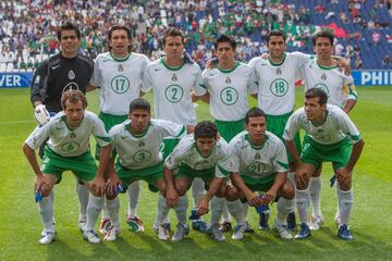 Duelo de grupo, Copa Confederaciones de Alemania, Estadio WM Hannover.
Jared Borgetti, Carlos Salcido, Ricardo Osorio, Aarón Galindo, Salvador Carmona. . .