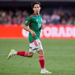 Diego Lainez, contento por su regreso a Selección Mexicana