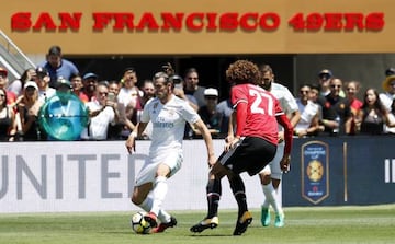 Bale, in action against Man United in Santa Clara at the weekend