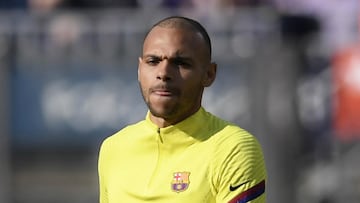 Barcelona striker Braithwaite faces layoff until 2022 after knee surgery