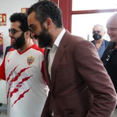 El jeque del Almería verá a su equipo en directo por primera vez