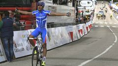 Alexander Evtushenko celebra su victoria en la primera etapa de La Vuelta Castilla y Le&oacute;n.