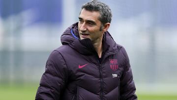 Valverde, en un entrenamiento del Barcelona.