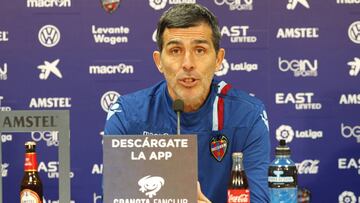 Muñiz en rueda de prensa.