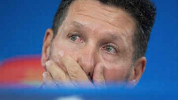 Atletico de Madrid�s coach Diego Simeone gives a press conference on the eve of their UEFA Champions League football match against SL Benfica at Luz stadium in Lisbon on October 1, 2024. (Photo by Patricia DE MELO MOREIRA / AFP)