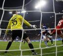 Raúl mete al Schalke en la final de la Copa alemana