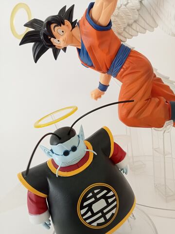 Goku ángel con Kaito de Dragon Ball por Banpresto