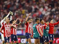 Fernando Gonzalez, Ricardo Marin of Guadalajara during the 6th round match between Guadalajara and America as part of the Liga BBVA MX, Torneo Clausura 2026 at Akron Stadium, on February 14, 2026 in Guadalajara, Jalisco, Mexico.