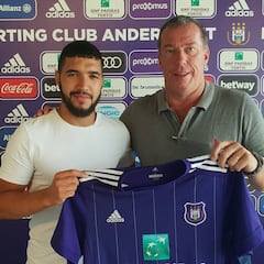 El Valencia traspasa a Bakkali al Anderlecht por 1 millón de euros