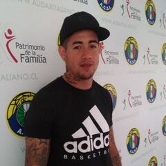 Holgado: "En Audax hay muchos jóvenes y eso me va servir"