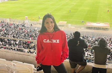 Es fanática de Colo Colo y la rompe en las redes: “Mi abuelo fundó una filial del equipo”