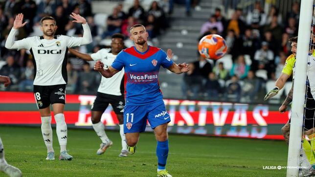 Burgos y Elche se enfrentan en un partido clave de LaLiga Hypermotion Burgos y Elche se enfrentan en un partido clave de LaLiga Hypermotion