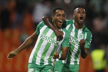 El equipo antioqueño ganó 3-1 en el estadio Antanasio Girardot, con un doblete de Gustavo Torres y un gol más del juvenil Hayen Palacios.