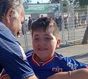 Un pequeño hincha de la U emocionó a todos con su visita al estadio: la escena es viral