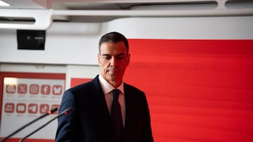 El presidente del Gobierno y Secretario General del PSOE, Pedro Sánchez, a su llegada a una rueda de prensa, en la sede del PSOE en Ferraz, a 12 de junio de 2025, en Madrid (España). Sánchez comparece después de que el secretario de organización del PSOE haya presentado su dimisión de todos los cargos dentro del partido y haya entregado su acta de diputado. El presidente del Gobierno ha pedido perdón a la ciudadanía por haber confiado en Santos Cerdán y ha anunciado que convocará una auditoría externa para las cuentas del partido socialista además de la inmediata reestructuración de la organización interna.
12 JUNIO 2025
Gabriel Luengas / Europa Press
12/06/2025