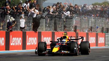 Checo Pérez perdió el podio en el GP de Francia; finalizó cuarto