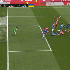 El penalti que ha decidido el Girona-Espanyol que ha indignado a Iturralde en Carrusel