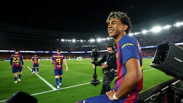 Soccer Football - UEFA Champions League - Round of 16 - Second Leg - FC Barcelona v Newcastle United - Spotify Camp Nou, Barcelona, Spain - March 18, 2026 FC Barcelona's Lamine Yamal after scoring their third goal REUTERS/Albert Gea
