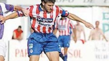 <b>MALA FORTUNA. </b>A pesar de adelantarse en el marcador, el Valladolid perdió ante el Sporting en Luarca.