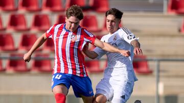 Romeo Hueso, en el derbi de juveniles.