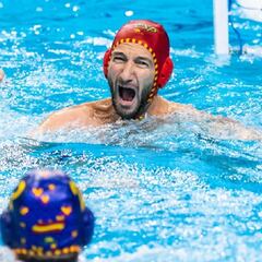 López Pinedo mantiene a raya a Serbia diez meses después