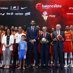 España inicia su camino a China