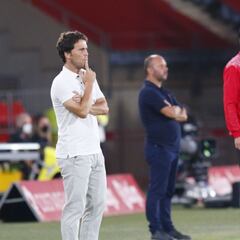 José Alberto: "La expulsión nos relajó y el gol nos desubicó"