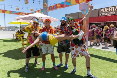 Gran ambiente en la fan zone del Metropolitano. 