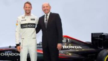 McLaren confirma que Jenson Button seguir&aacute; en 2016