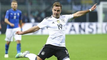 G&ouml;tze con Alemania. 